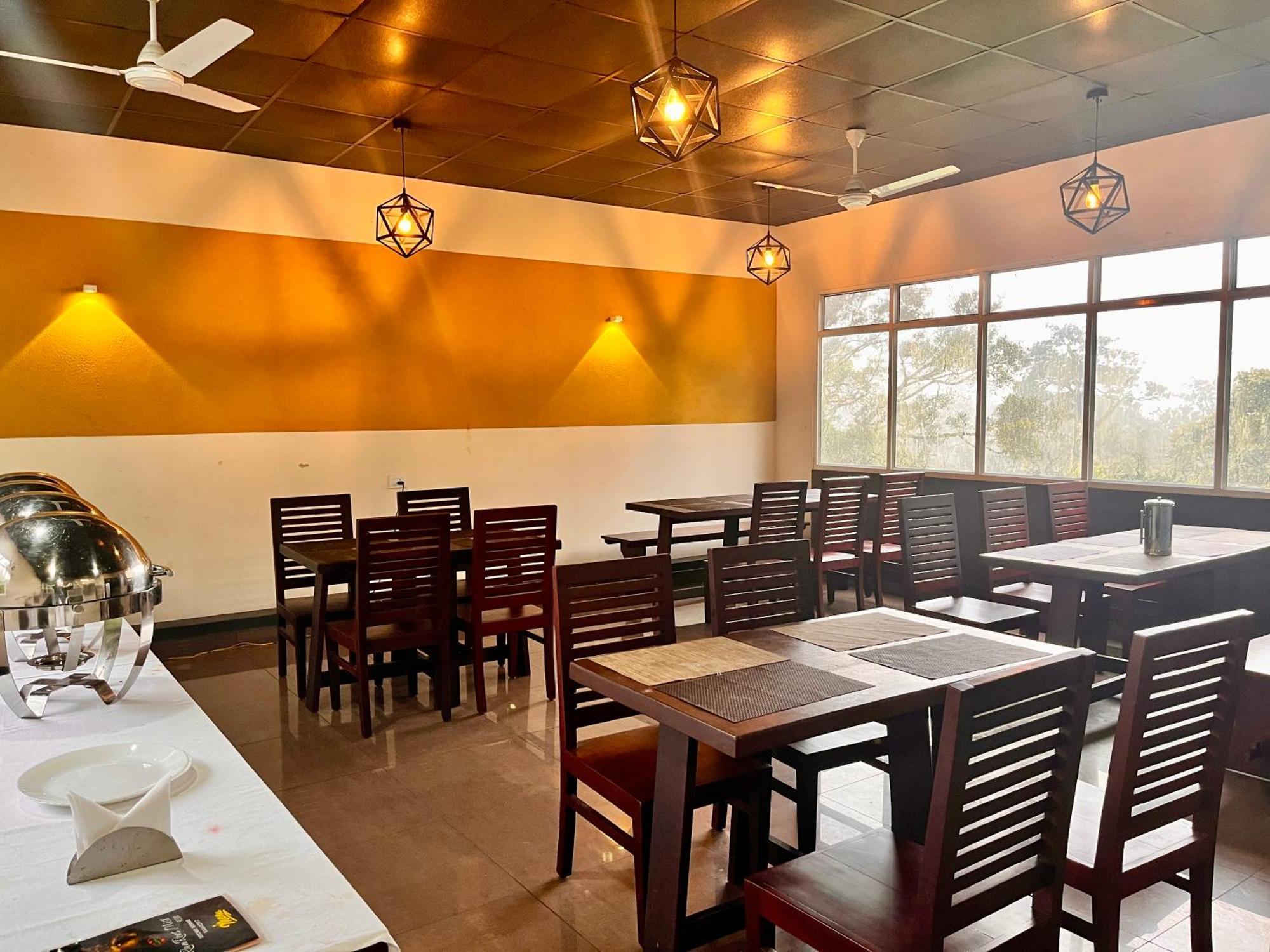 Munnar Tea Estate Cottage And Resort - Away From City Hustle Kültér fotó